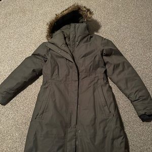 North face size medium grey/sage parka